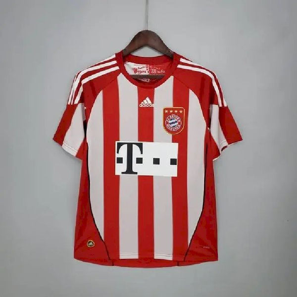 Retro Bayern Munich Home Shirt 2010/11
