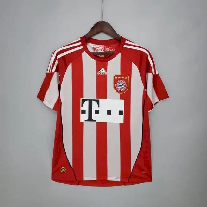 Retro Bayern Munich Home Shirt 2010/11