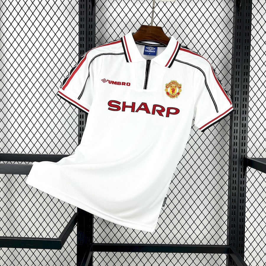 Retro Manchester United Away Shirt 1998/99