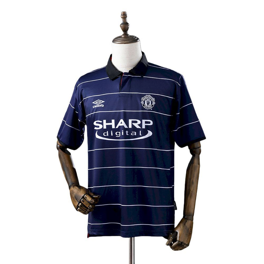 Retro Manchester United Away Shirt 1999/00