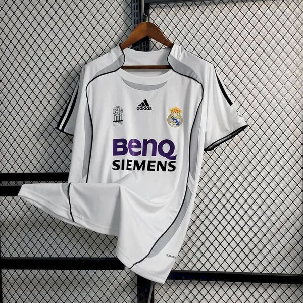 Retro Real Madrid Home Shirt 2006/07