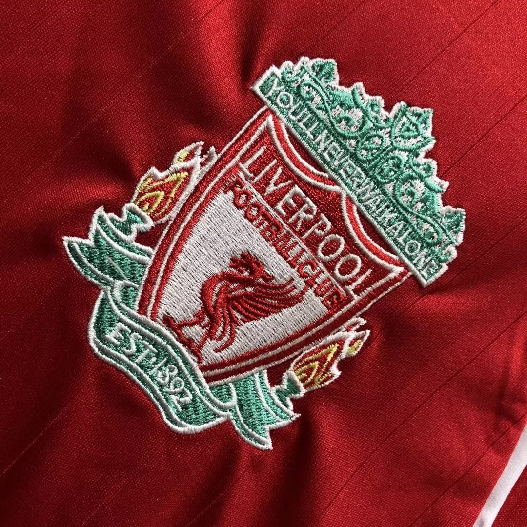 Liverpool 06/08 - Home Kit (Retro)