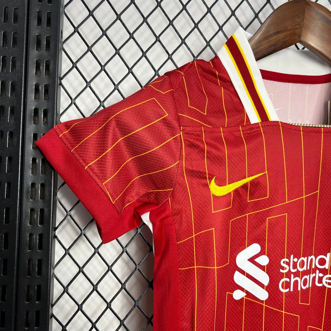 Liverpool 24/25 - Home Kit (Kids Edition)