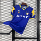 Retro Juventus Away Shirt 1995/96