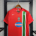 Retro Juventus Away Shirt 2005/06