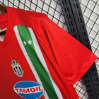 Retro Juventus Away Shirt 2005/06