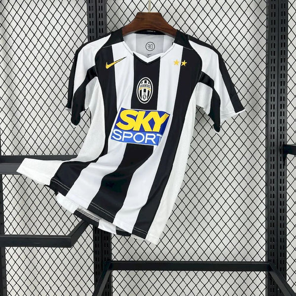 Retro Juventus Home Shirt 2004/05