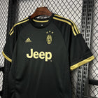 Retro Juventus Third Shirt 2015/16