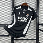 Retro Real Madrid Away Shirt 2006/07